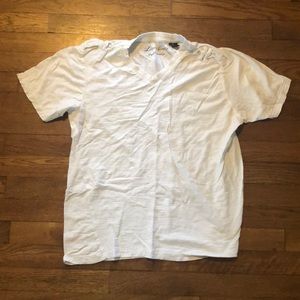 Fashionable military style v neck T-shirt